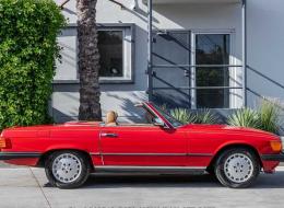 Mercedes-Benz SL 560