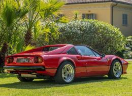 Ferrari 308 GTSi Quattrovalvole body kit 288 GTO