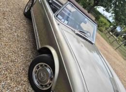Mercedes-Benz SL 280 pagode