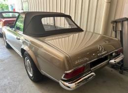 Mercedes-Benz SL 280 pagode