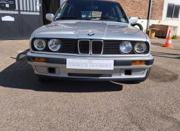 BMW Série 3 E30 TOURING 1.8 LITRES BOITE 5 VITESSES 100 CH  