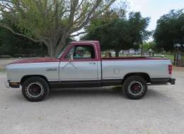 Dodge Pick-up Ram charger 