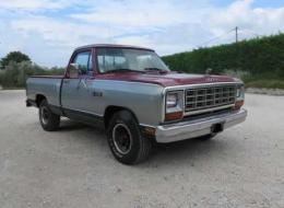 Dodge Pick-up Ram charger 