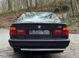 BMW M5 E34