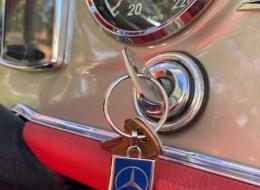 Mercedes-Benz SL 230 SL Pagode W113