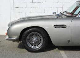 Aston Martin DB 6 Saloon Superleggera