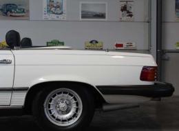 Mercedes-Benz SL 380