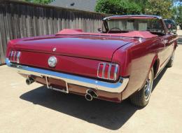Ford Mustang cabriolet v8