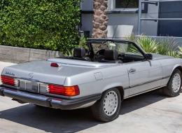 Mercedes-Benz SL 560
