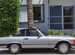 Mercedes-Benz SL 560