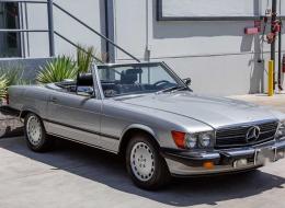 Mercedes-Benz SL 560