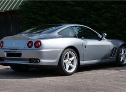 Ferrari 550 Maranello V12  - 5,5L - 485cv 