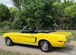 Ford Mustang cabriolet v8