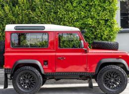 LandRover Defender 90