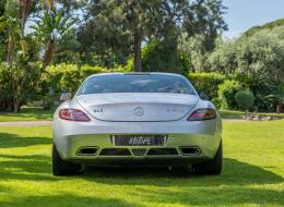 Mercedes-Benz SLS V8 6.3 AMG 