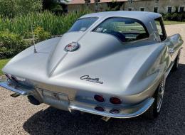 Chevrolet Corvette C2 Split Windows