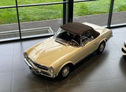 Mercedes-Benz SL 230 Pagode (W113)