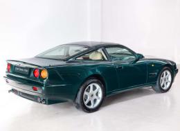 Aston Martin V8 Coupé
