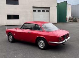 Alfa Roméo Giulia GT 1300 Junior
