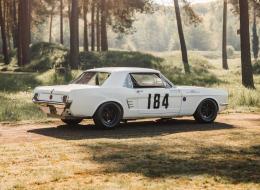 Ford Mustang Racecar
