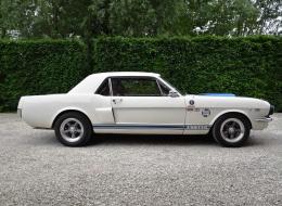 Ford Mustang V8 Coupé