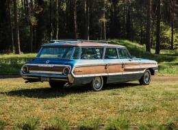 Ford Country Squire