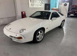 Porsche 928 S4