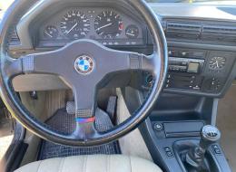 BMW Série 3 325ix E30