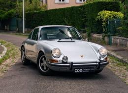 Porsche 911 2.2L E coupé