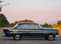 Mercedes-Benz 220 Sb Automatic