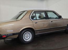 BMW Série 7 E23 733i