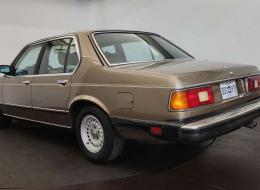 BMW Série 7 E23 733i