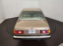 BMW Série 7 E23 733i