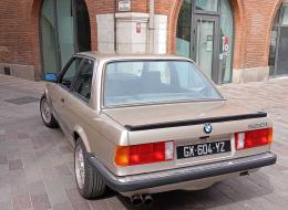 BMW Série 3 E30 320 Injection