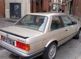 BMW Série 3 E30 320 Injection