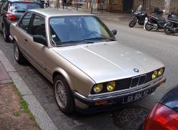 BMW Série 3 E30 320 Injection