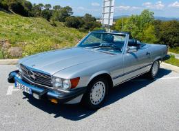Mercedes-Benz SL 560