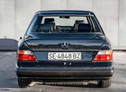 Mercedes-Benz E 260 Pullman