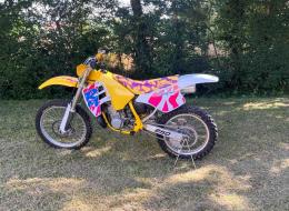 Moto Suzuki 250 RM