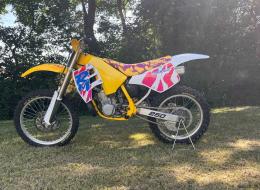 Moto Suzuki 250 RM