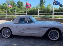 Chevrolet Corvette C1 Cabriolet avec Hard Top