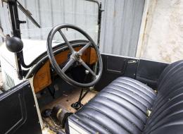 Peugeot 163 Torpédo