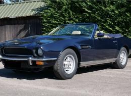 Aston Martin V8 Volante