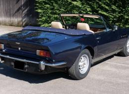 Aston Martin V8 Volante