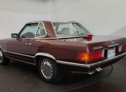 Mercedes-Benz SL 560