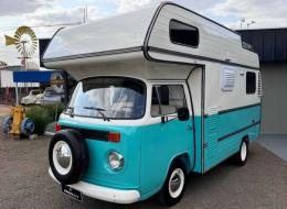 Volkswagen Combi T2 safari by Karmann 