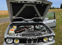 BMW Série 5 M535i E28