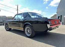 Ford Mustang Hertz 289ci Code A