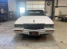 Cadillac Fleetwood V8 4.9L
