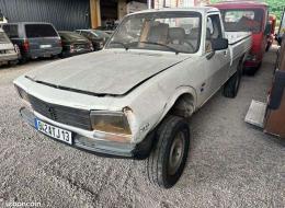 Peugeot 504 Dangel 4x4 Pick-up à restaurer